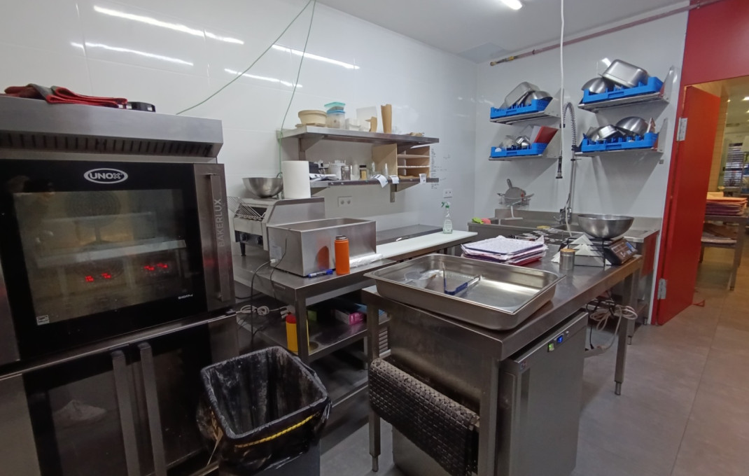 Traspaso - Bar Restaurante -
Barcelona - Sant Antoni