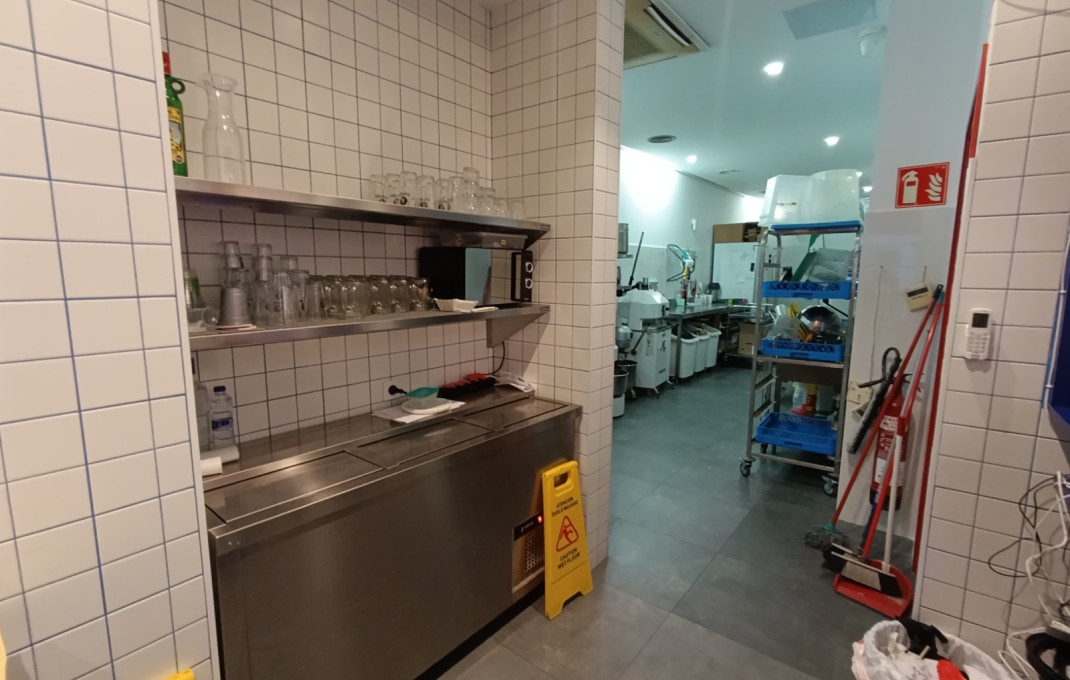 Traspaso - Bar Restaurante -
Barcelona - Sant Antoni