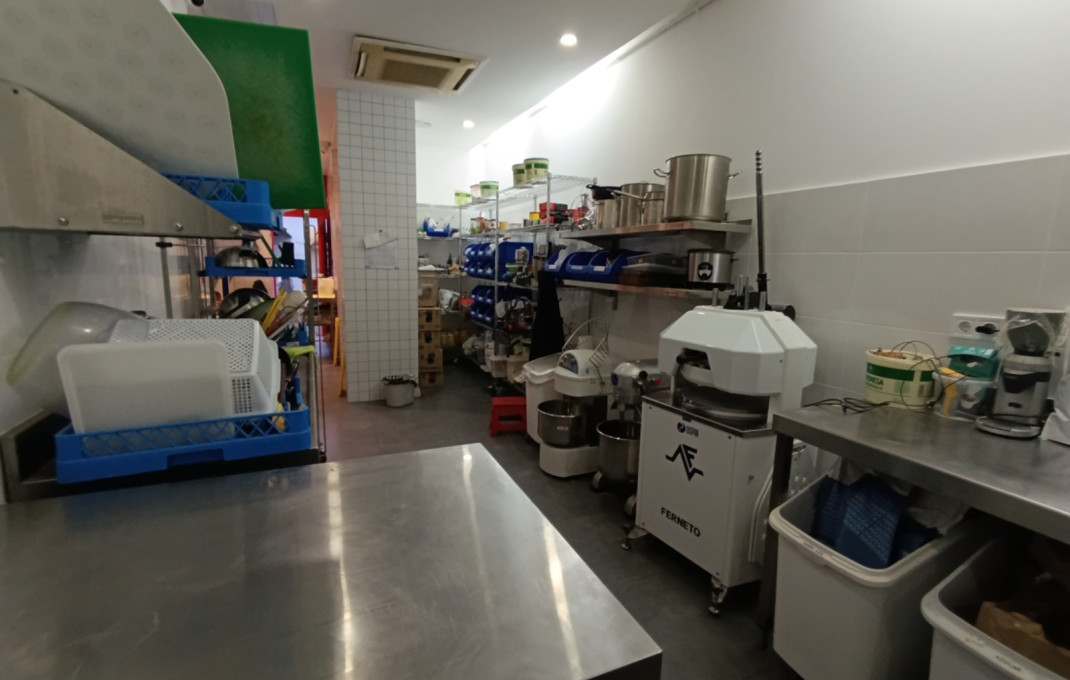 Traspaso - Bar Restaurante -
Barcelona - Sant Antoni