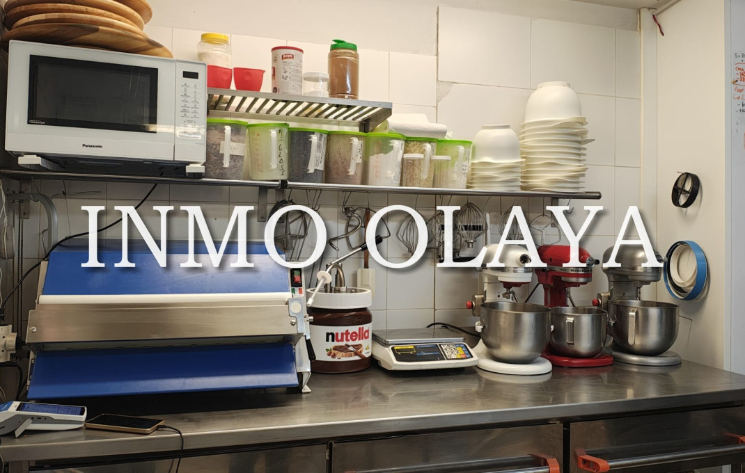 Traspaso - Cocina industrial -
Barcelona - Gràcia