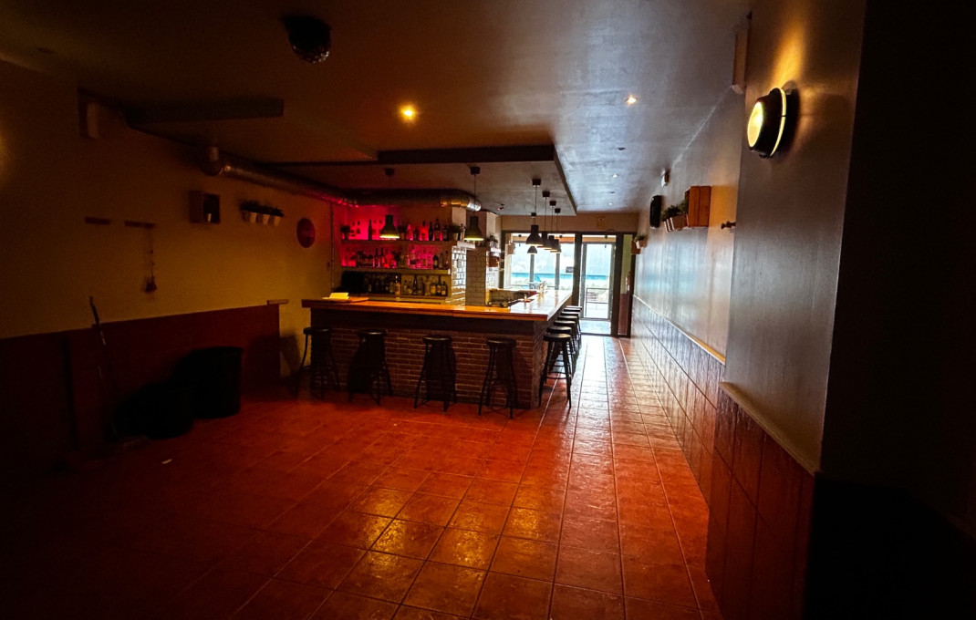 Traspaso - Bar Copas Musical -
L'Hospitalet de Llobregat