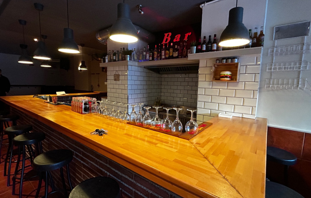 Traspaso - Bar Copas Musical -
L'Hospitalet de Llobregat