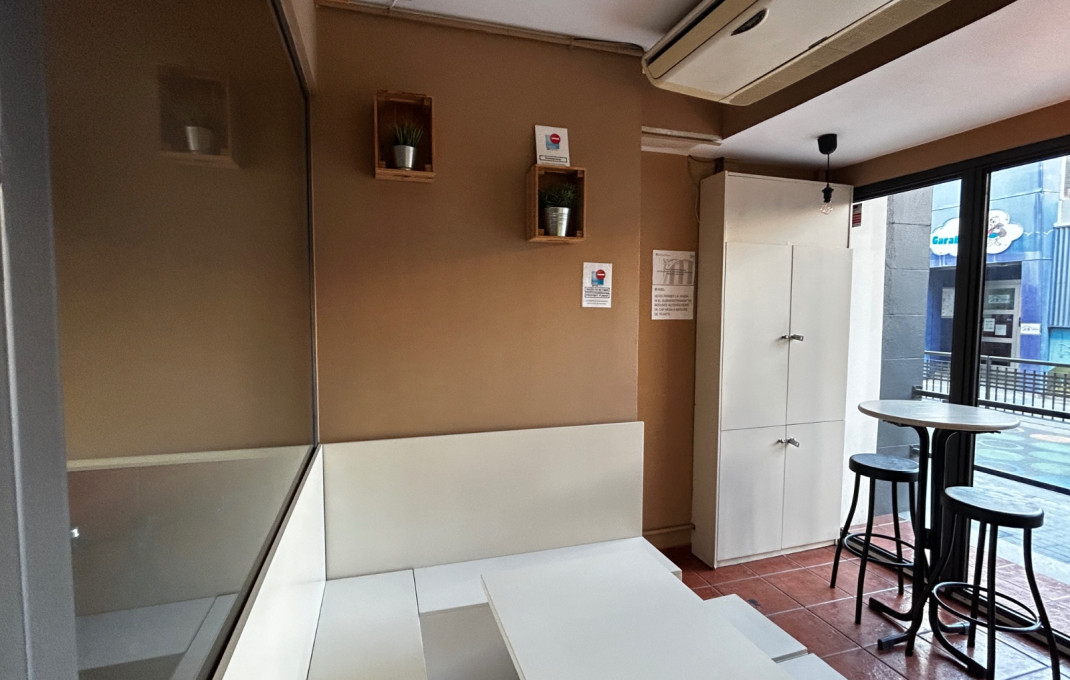 Traspaso - Bar Copas Musical -
L'Hospitalet de Llobregat