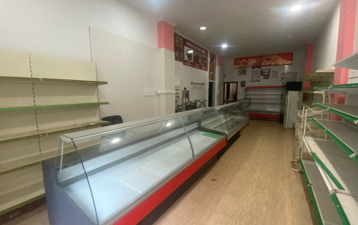 Venta - Carnicería - Pescadería -
Pineda de Mar