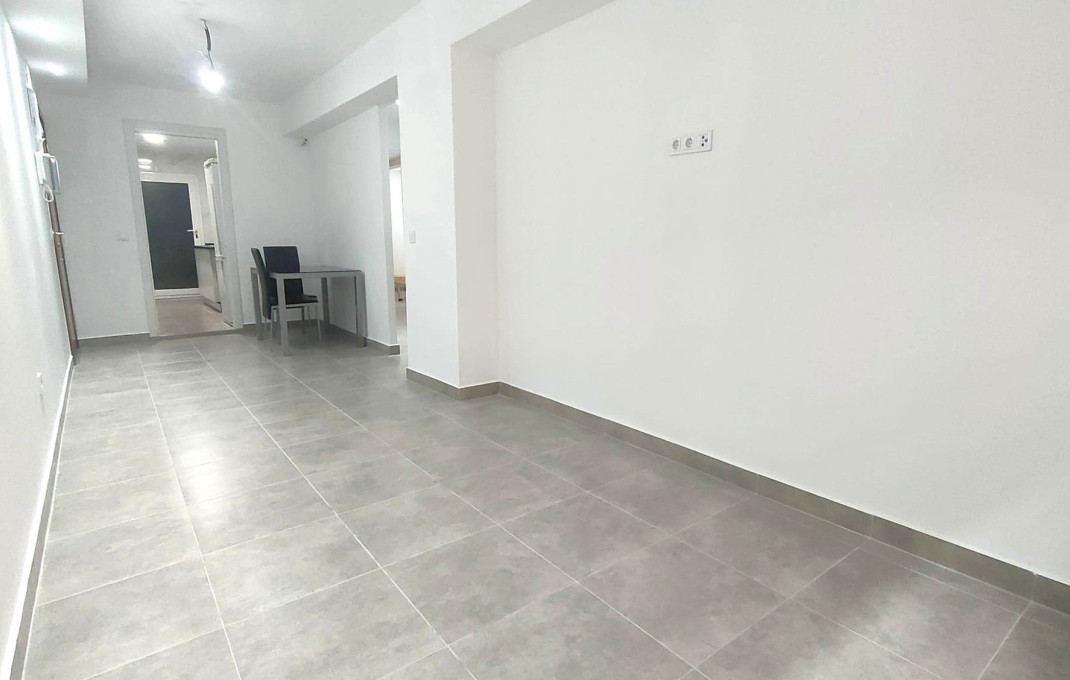 Venta - Local comercial -
Barcelona - Santa Coloma De Gramanet