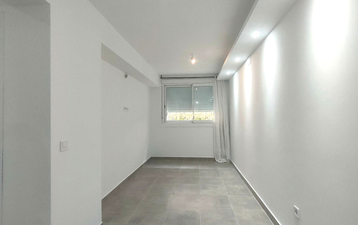 Venta - Local comercial -
Barcelona - Santa Coloma De Gramanet