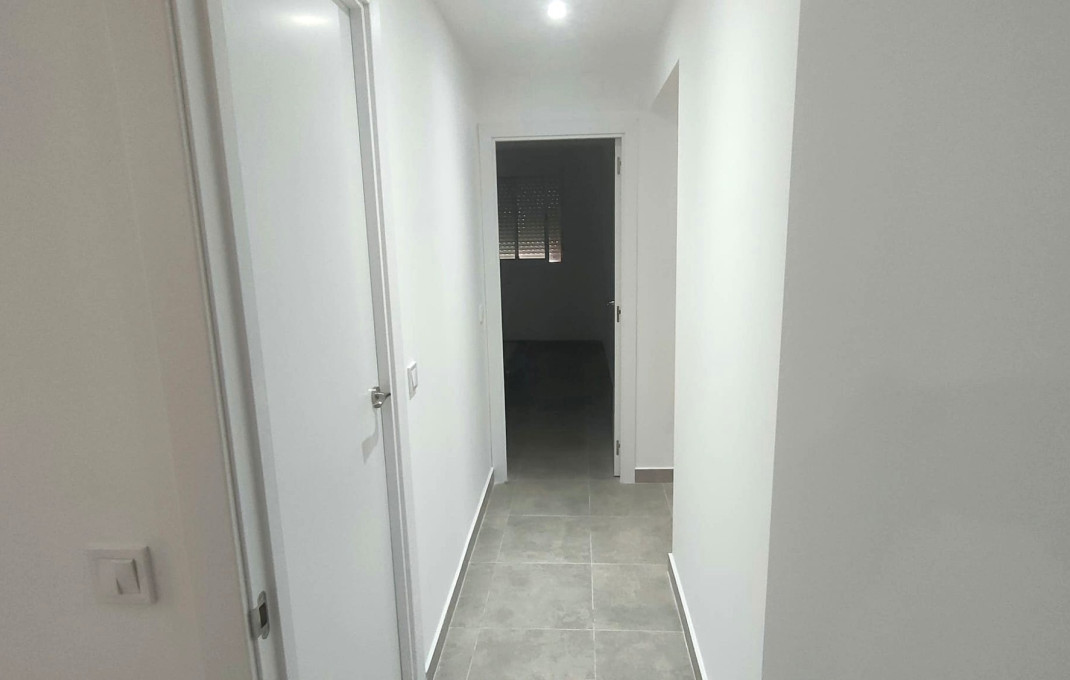 Venta - Local comercial -
Barcelona - Santa Coloma De Gramanet