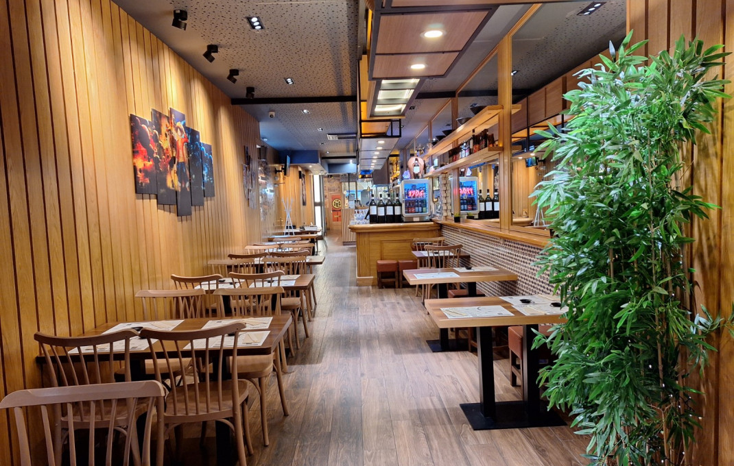 Traspaso - Restaurante -
Barcelona - Eixample Izquierdo