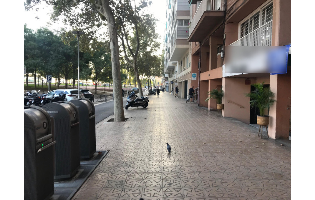 Venta - Local comercial -
Barcelona - Sant Martí