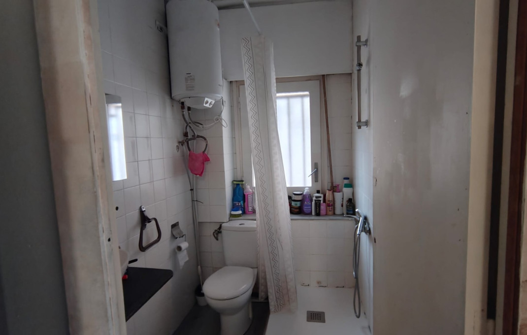 Traspaso - Local comercial -
Barcelona - Sants