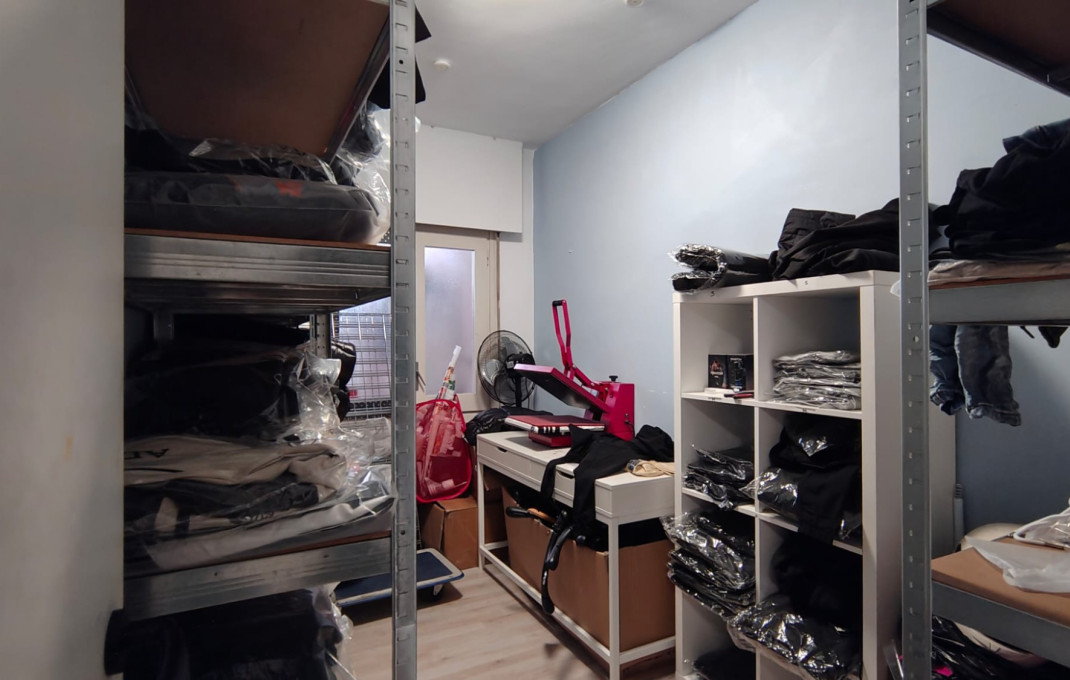 Traspaso - Local comercial -
Barcelona - Sants