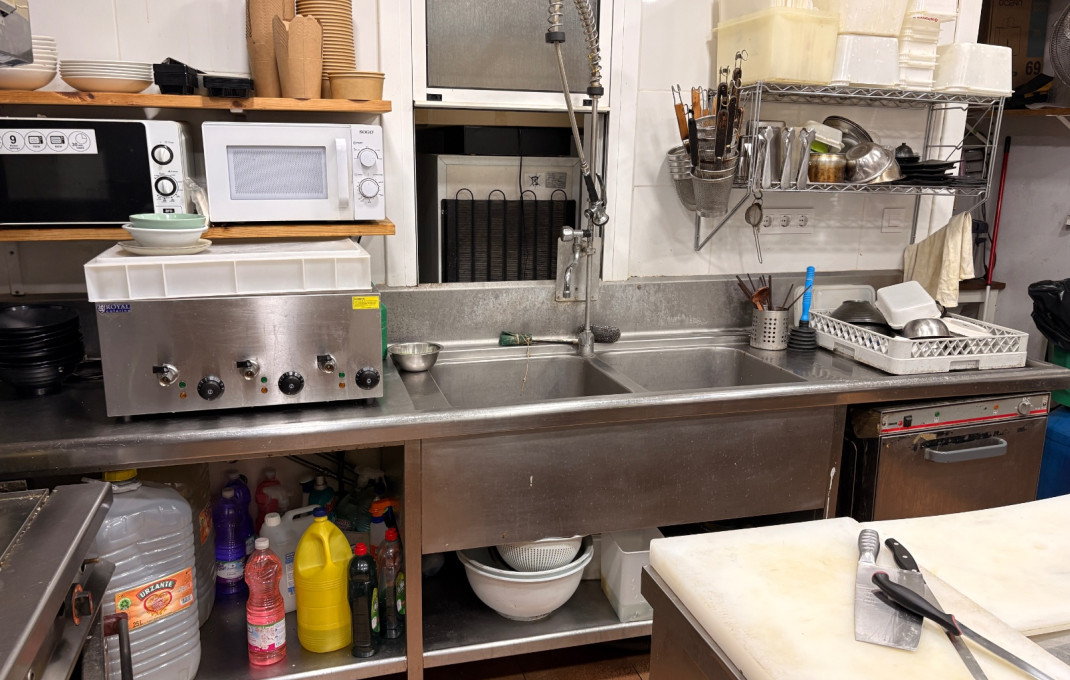 Traspaso - Bar Restaurante -
Barcelona - Eixample Izquierdo