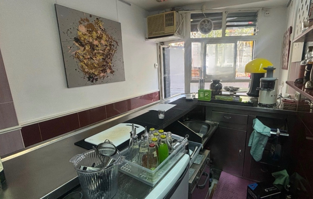 Alquiler - Licencia C2 -
Barcelona - Sants