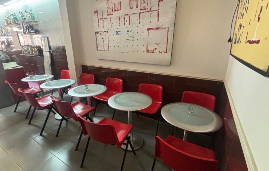 Alquiler - Licencia C2 -
Barcelona - Sants