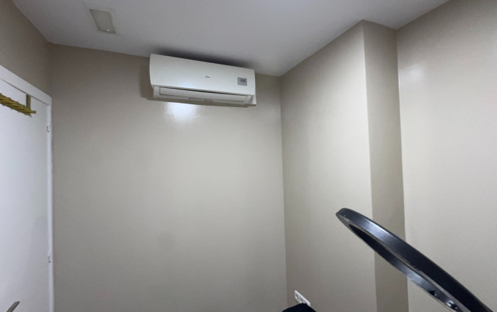 Traspaso - Peluquerias y Estetica -
Barcelona - Sants