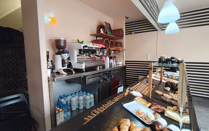 Traspaso - Obradores y/o Panaderias -
Barcelona - Sant Antoni