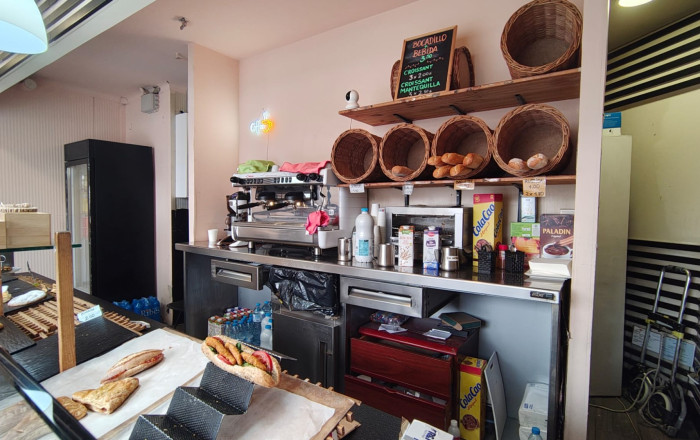 Traspaso - Obradores y/o Panaderias -
Barcelona - Sant Antoni