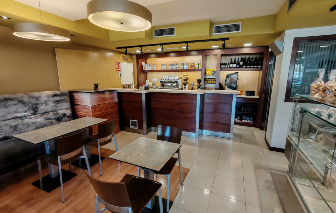 Traspaso - Cafeteria -
Castellar del Vallés