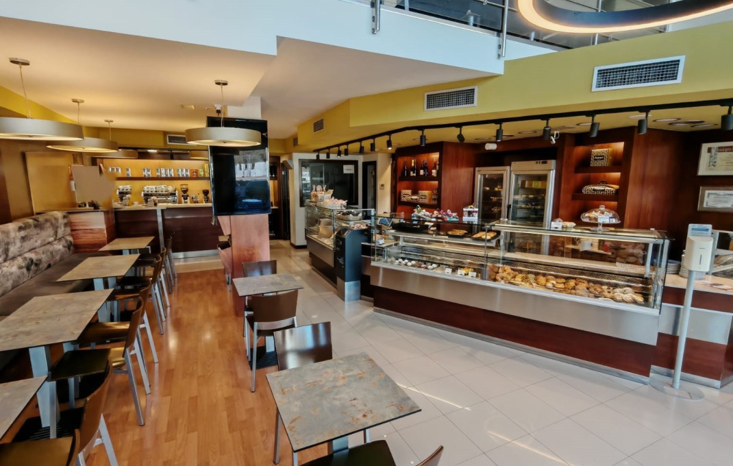 Traspaso - Cafeteria -
Castellar del Vallés