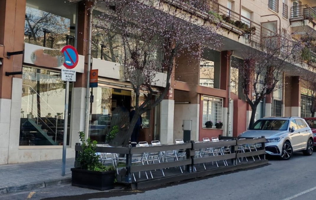 Traspaso - Cafeteria -
Castellar del Vallés