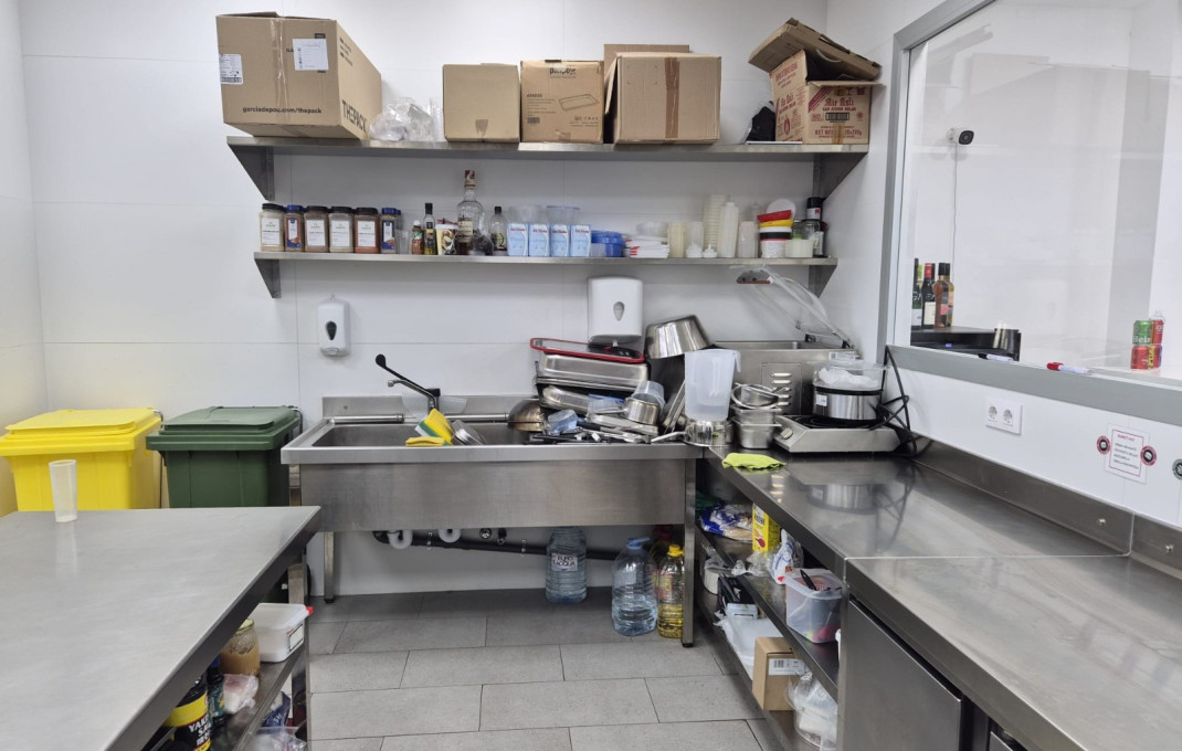 Traspaso - Take Away -
Vilanova del valles