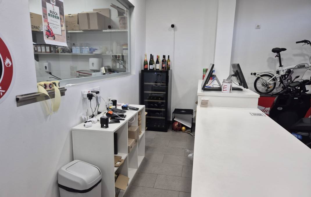 Traspaso - Take Away -
Vilanova del valles