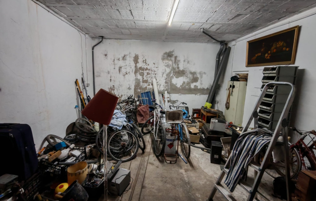 Venta - Local comercial -
La Garriga