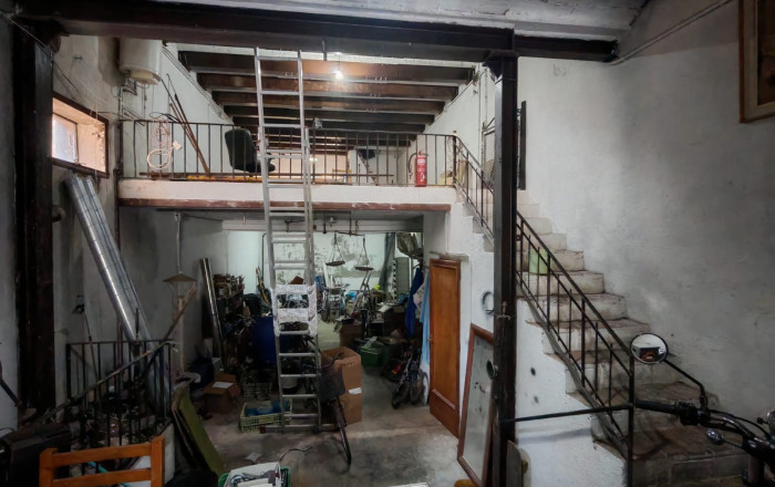 Venta - Local comercial -
La Garriga
