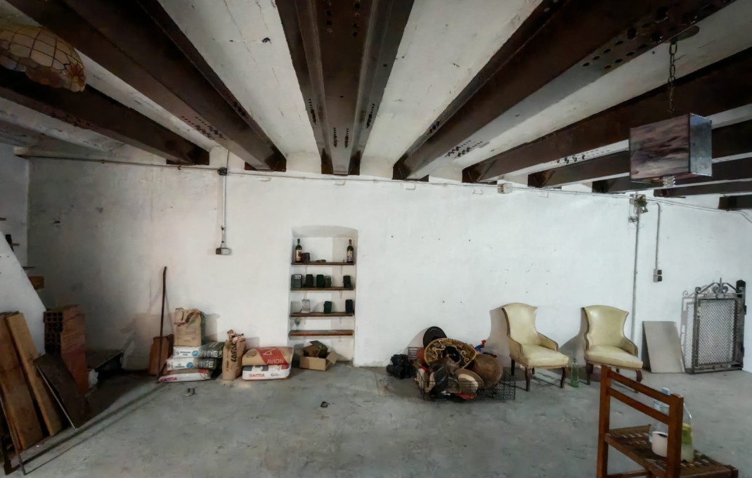 Venta - Local comercial -
La Garriga