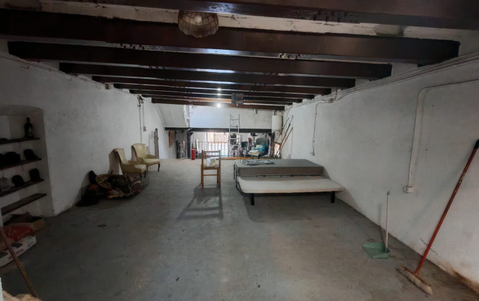 Venta - Local comercial -
La Garriga
