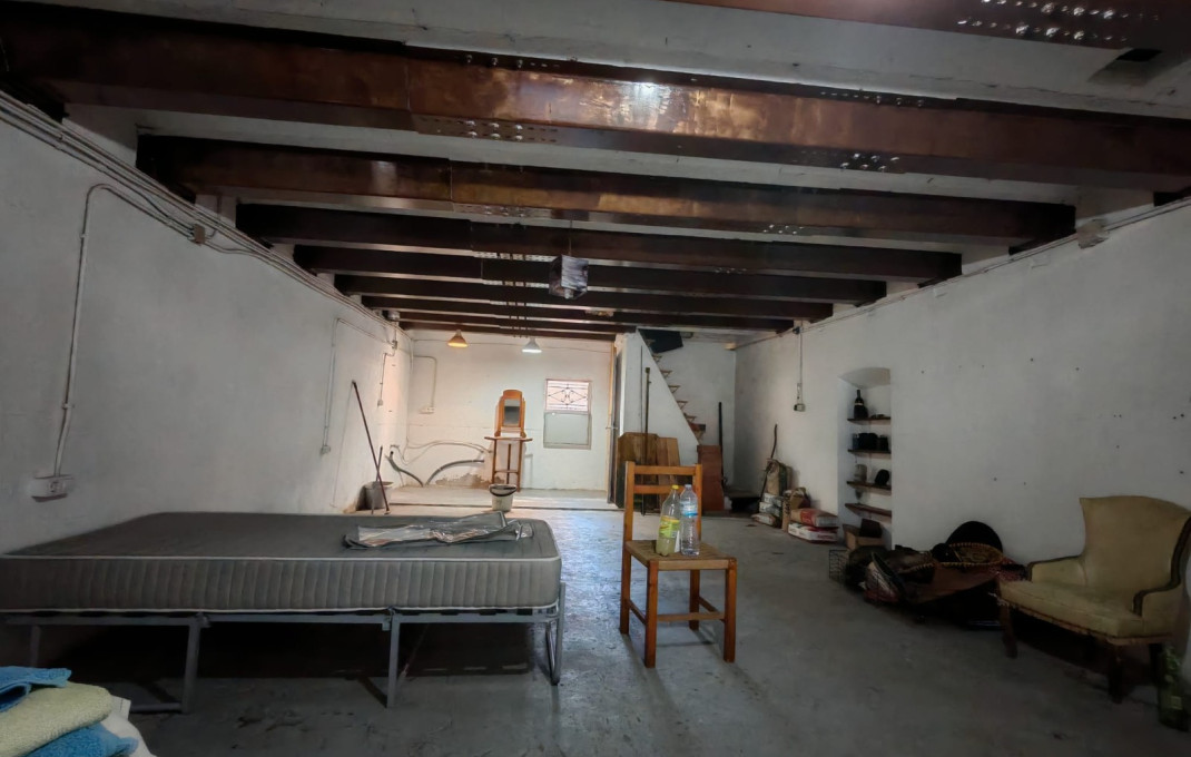 Venta - Local comercial -
La Garriga