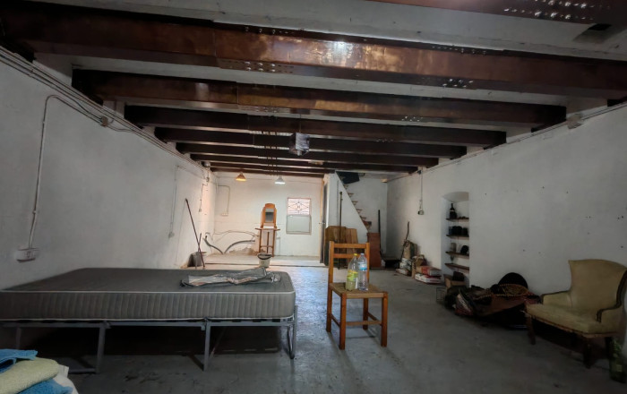 Venta - Local comercial -
La Garriga