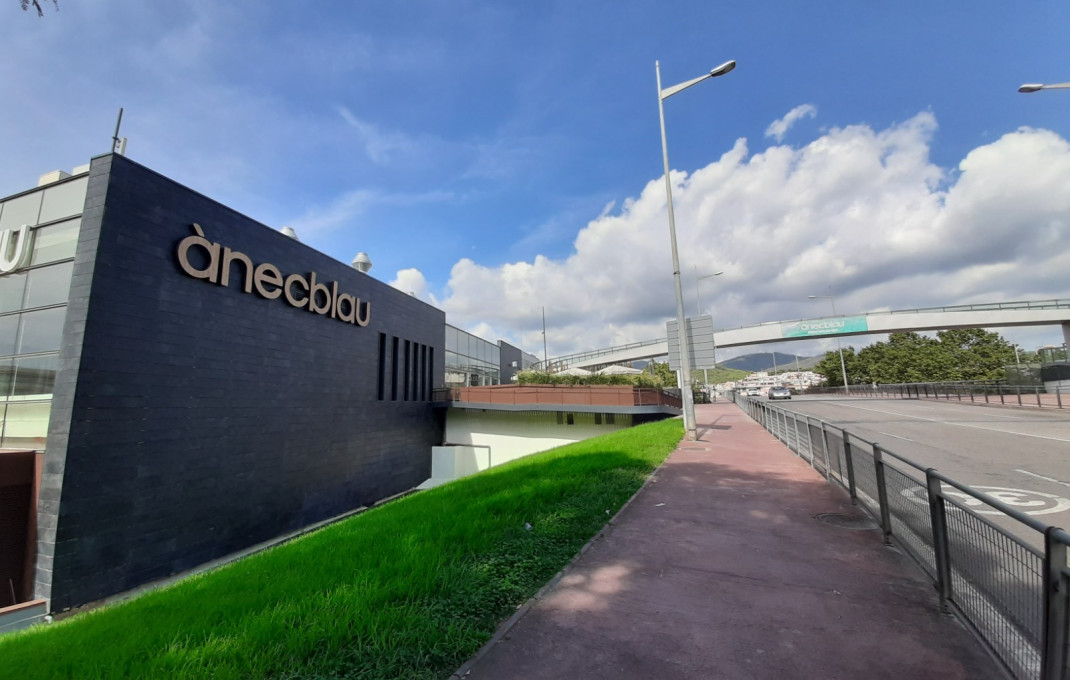 Traspaso - Taller mecánico  -
Castelldefels