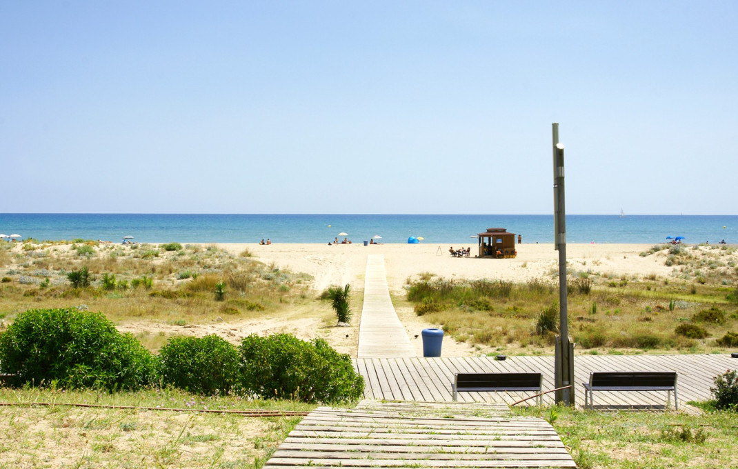 Traspaso - Taller mecánico  -
Castelldefels