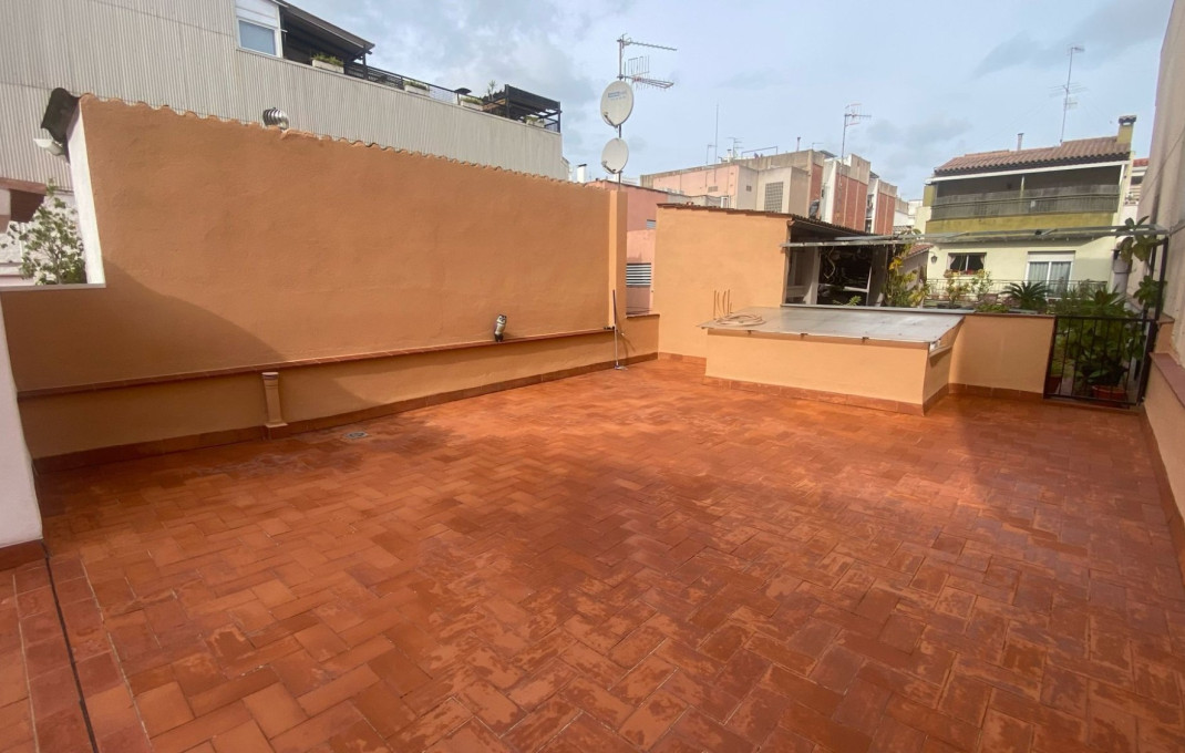 Revente - Piso -
Blanes