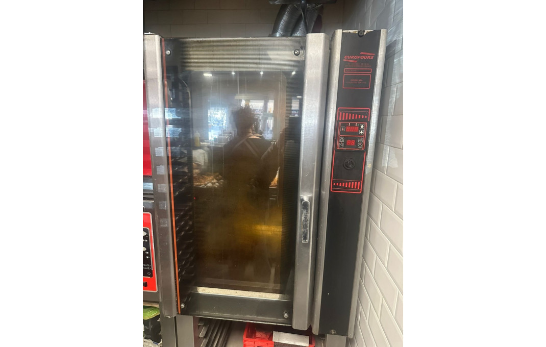 Traspaso - Obradores y/o Panaderias -
Barcelona - Sants