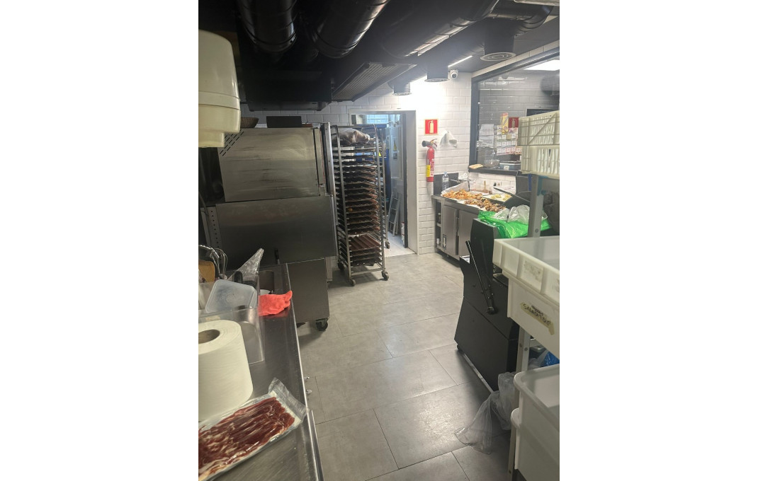 Traspaso - Obradores y/o Panaderias -
Barcelona - Sants