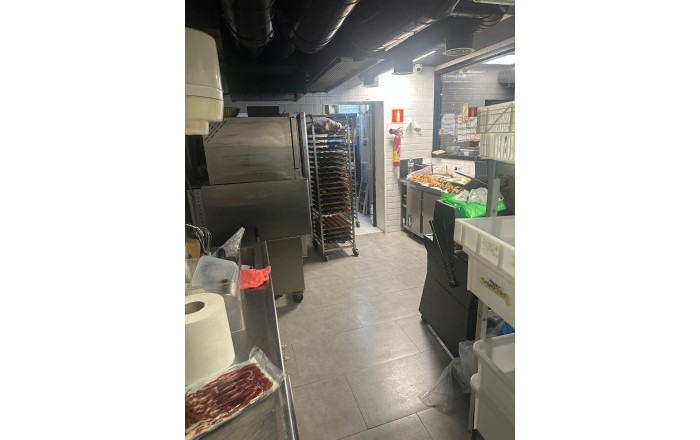 Traspaso - Obradores y/o Panaderias -
Barcelona - Sants