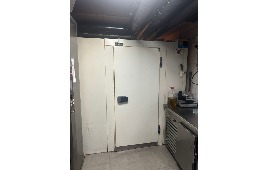 Traspaso - Obradores y/o Panaderias -
Barcelona - Sants