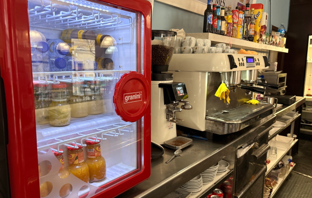 Traspaso - Bar-Cafeteria -
Sant Boi de Llobregat