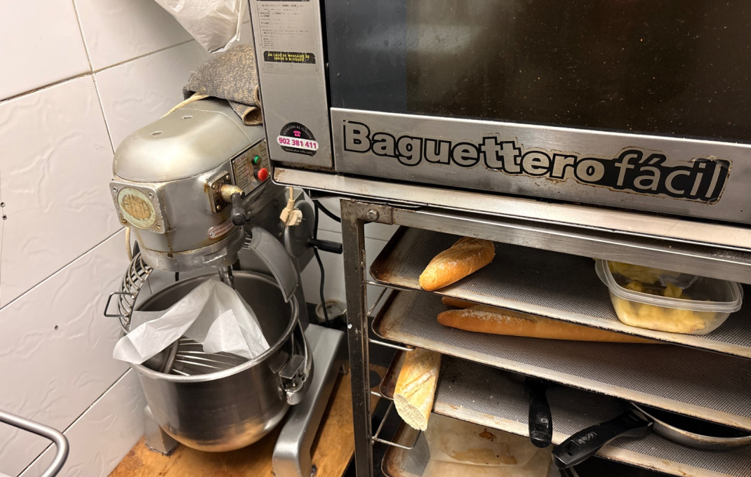 Traspaso - Bar-Cafeteria -
Sant Boi de Llobregat