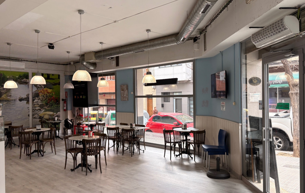 Traspaso - Bar-Cafeteria -
Sant Boi de Llobregat