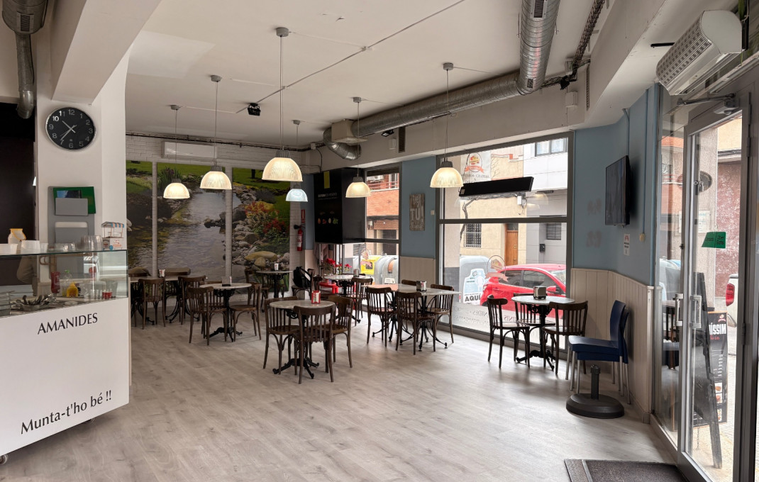 Traspaso - Bar-Cafeteria -
Sant Boi de Llobregat