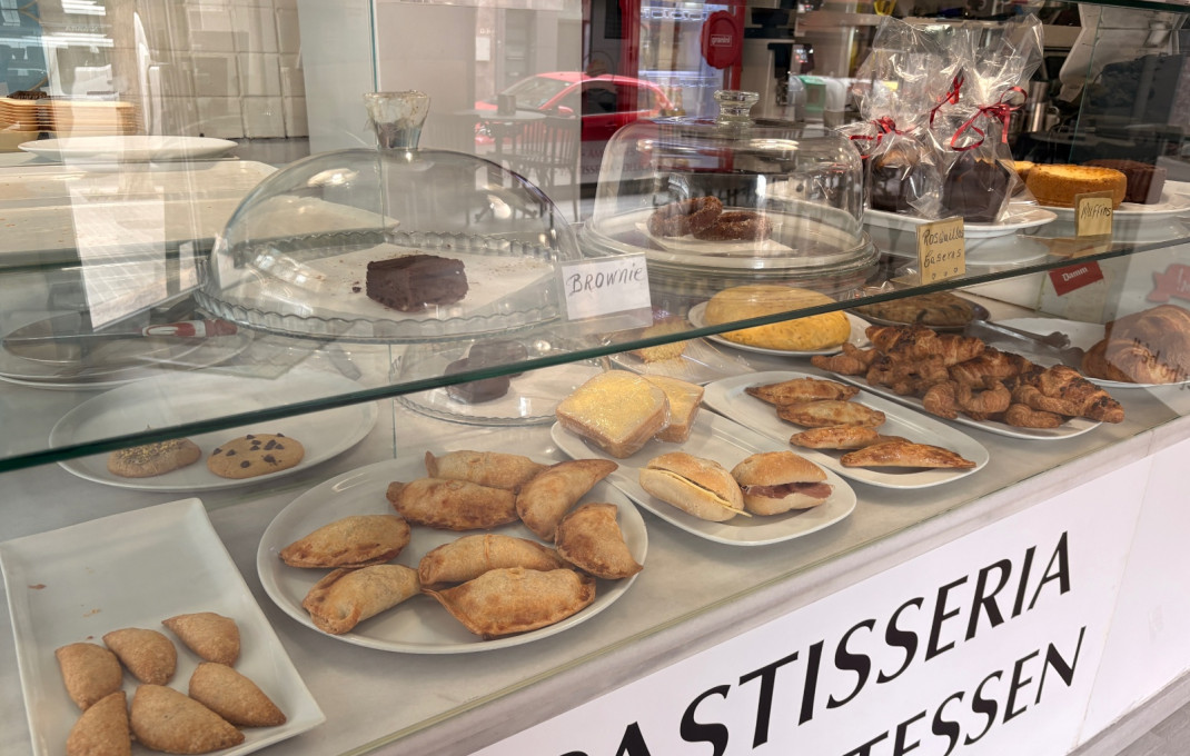 Traspaso - Bar-Cafeteria -
Sant Boi de Llobregat