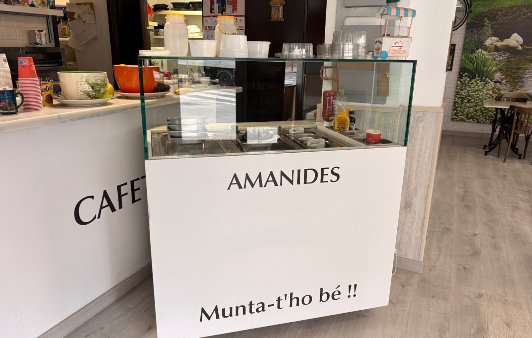 Traspaso - Bar-Cafeteria -
Sant Boi de Llobregat