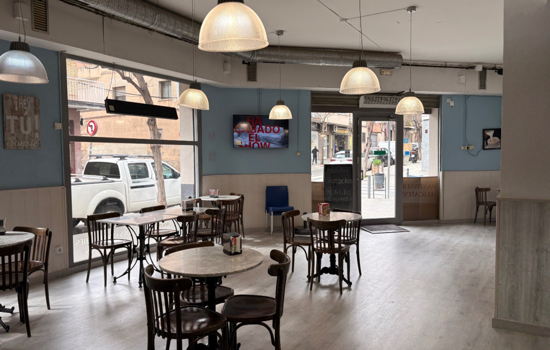 Traspaso - Bar-Cafeteria -
Sant Boi de Llobregat