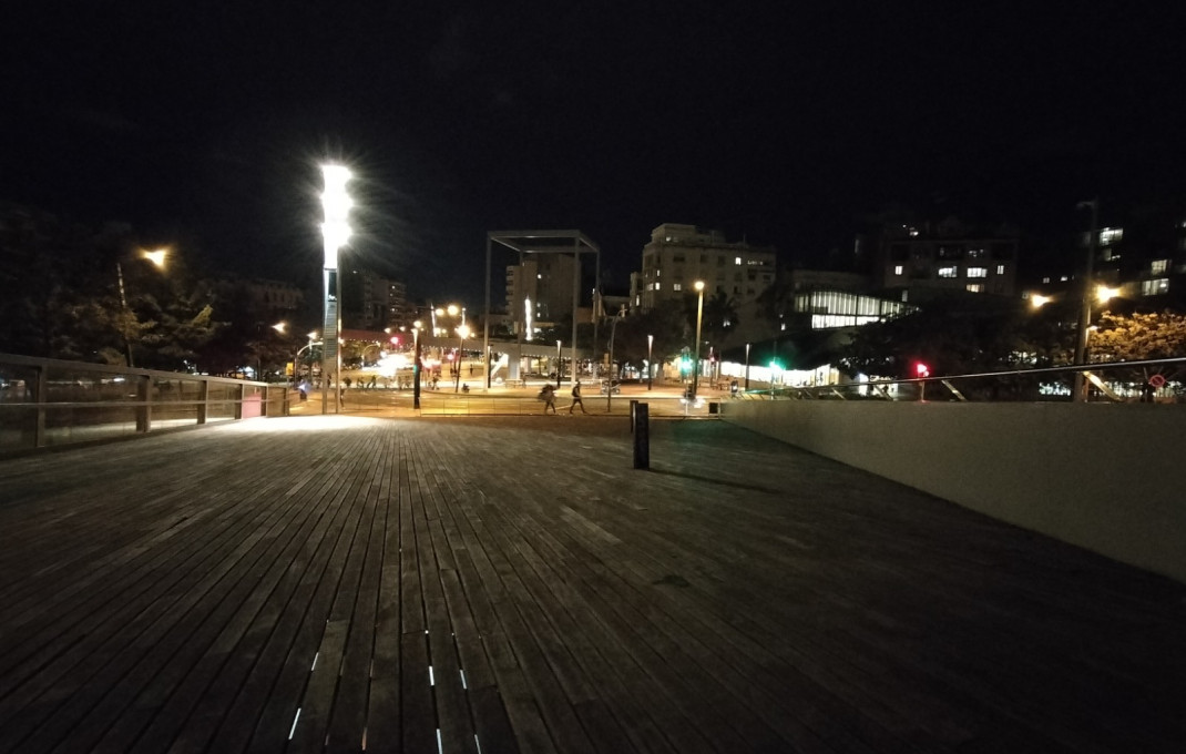 Venta en rentabilidad - Local comercial -
Barcelona - Gràcia