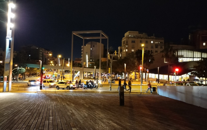 Venta en rentabilidad - Local comercial -
Barcelona - Gràcia