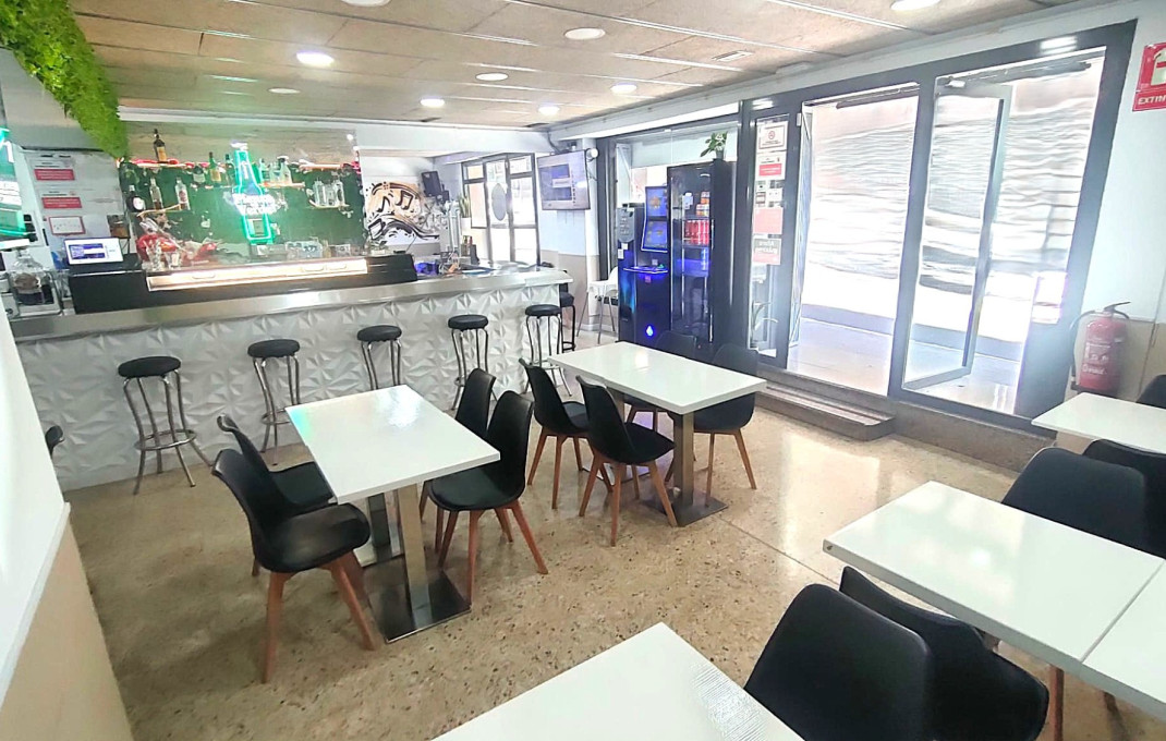 Transfert - Bar Restaurante -
Barcelona - Sant Andreu