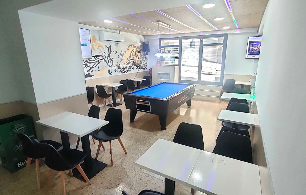 Transfert - Bar Restaurante -
Barcelona - Sant Andreu